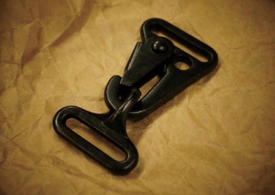 W-TSH Triangular Snap Hook 25mm[Buckles And Ring] Asahi Zipper