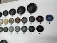 73 Giraffe Urea Resin 4-hole Button With Edging Giraffe Buttons (Twill Button Industry) Sub Photo